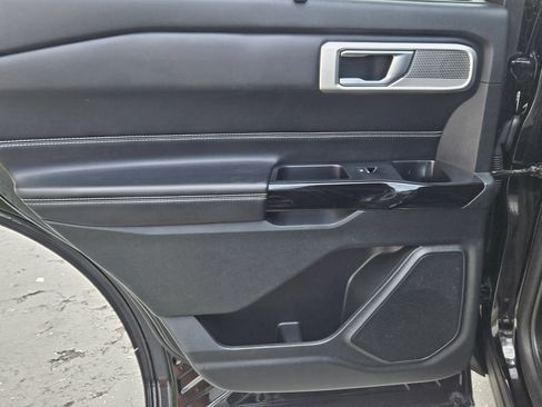 Used 2021 Ford Explorer ST w/ Equipment Group 401A AWD/4WD image 22