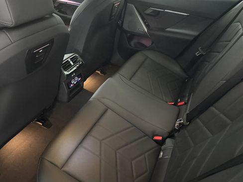 Used 2026 BMW i5 eDrive40 w/ Premium Package image 21