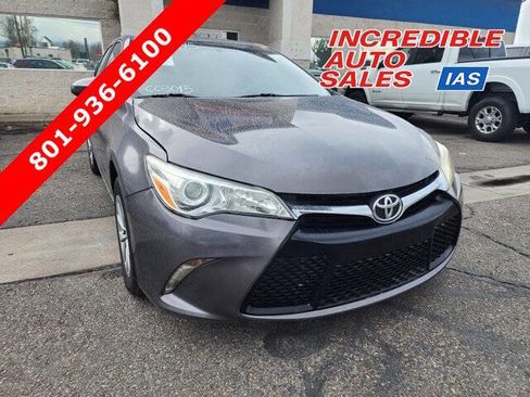 Used 2017 Toyota Camry LE image 1