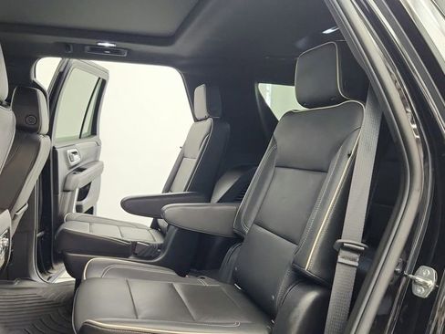 Used 2022 GMC Yukon SLT w/ SLT Luxury Package AWD/4WD image 53
