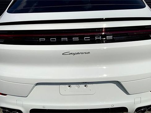 New 2025 Porsche Cayenne Coupe image 38