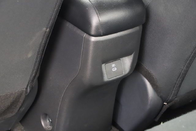 Used 2025 Nissan Versa SV FWD image 17