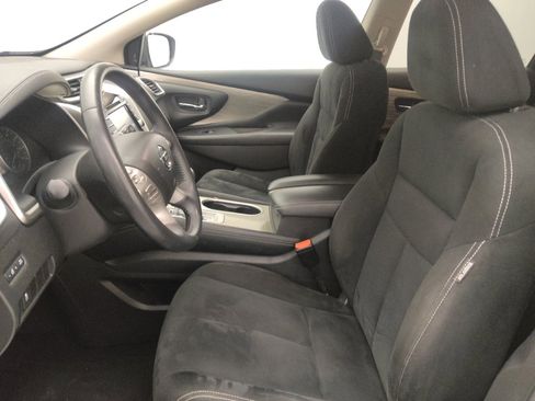Used 2018 Nissan Murano SV image 17