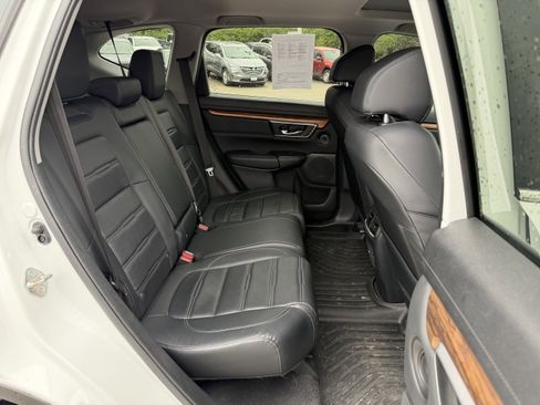 Used 2019 Honda CR-V Touring image 10