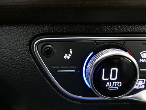 Used 2024 Audi Q5 2.0T Premium AWD/4WD image 19