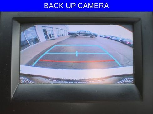 Used 2015 Toyota Camry SE image 4