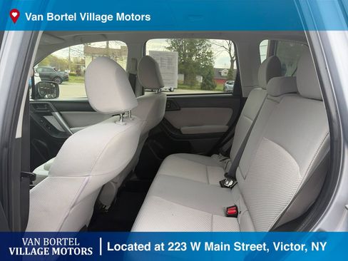 Used 2015 Subaru Forester 2.5i Premium w/ All-Weather Package AWD/4WD image 20