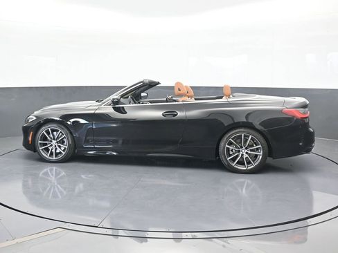 Used 2024 BMW 430i Convertible image 3
