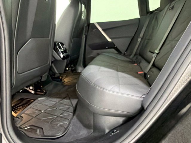 Certified 2024 BMW iX xDrive50 w/ Sport Package AWD/4WD image 17