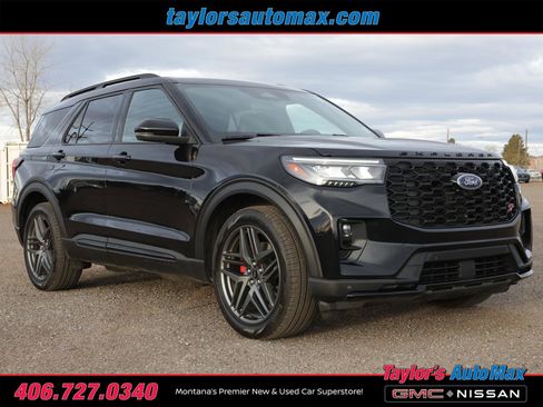 Used 2025 Ford Explorer ST image 2