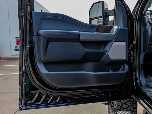 Used 2024 Ford F350 Lariat w/ Lariat Ultimate Package image 37