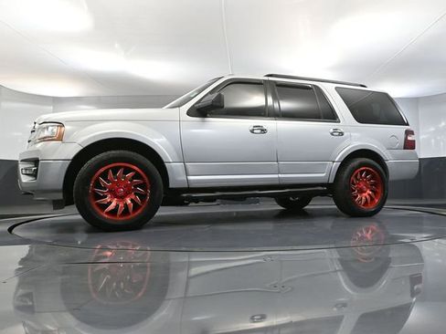 Used 2017 Ford Expedition XLT image 54