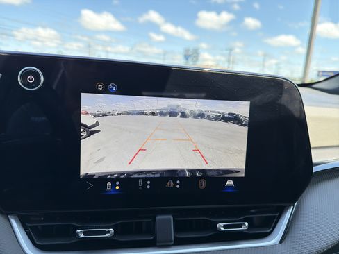 Used 2026 Chevrolet Equinox LT w/ Convenience Package II AWD/4WD image 21