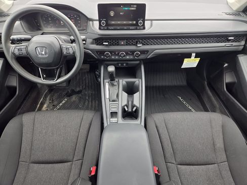 Used 2025 Honda Accord SE image 27