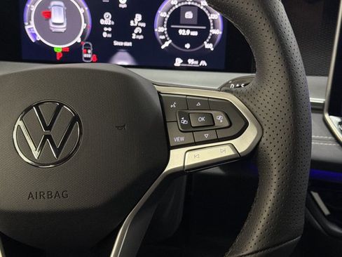 New 2026 Volkswagen Tiguan SE R-Line AWD/4WD image 31