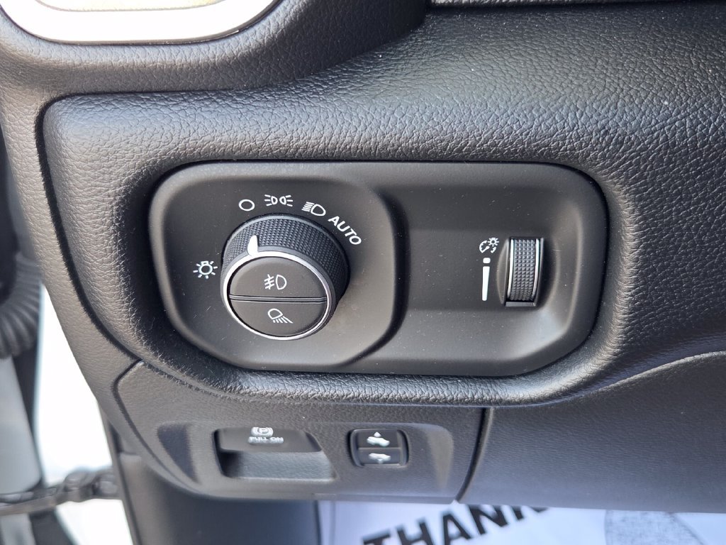 Used 2021 RAM 1500 Big Horn RWD image 34