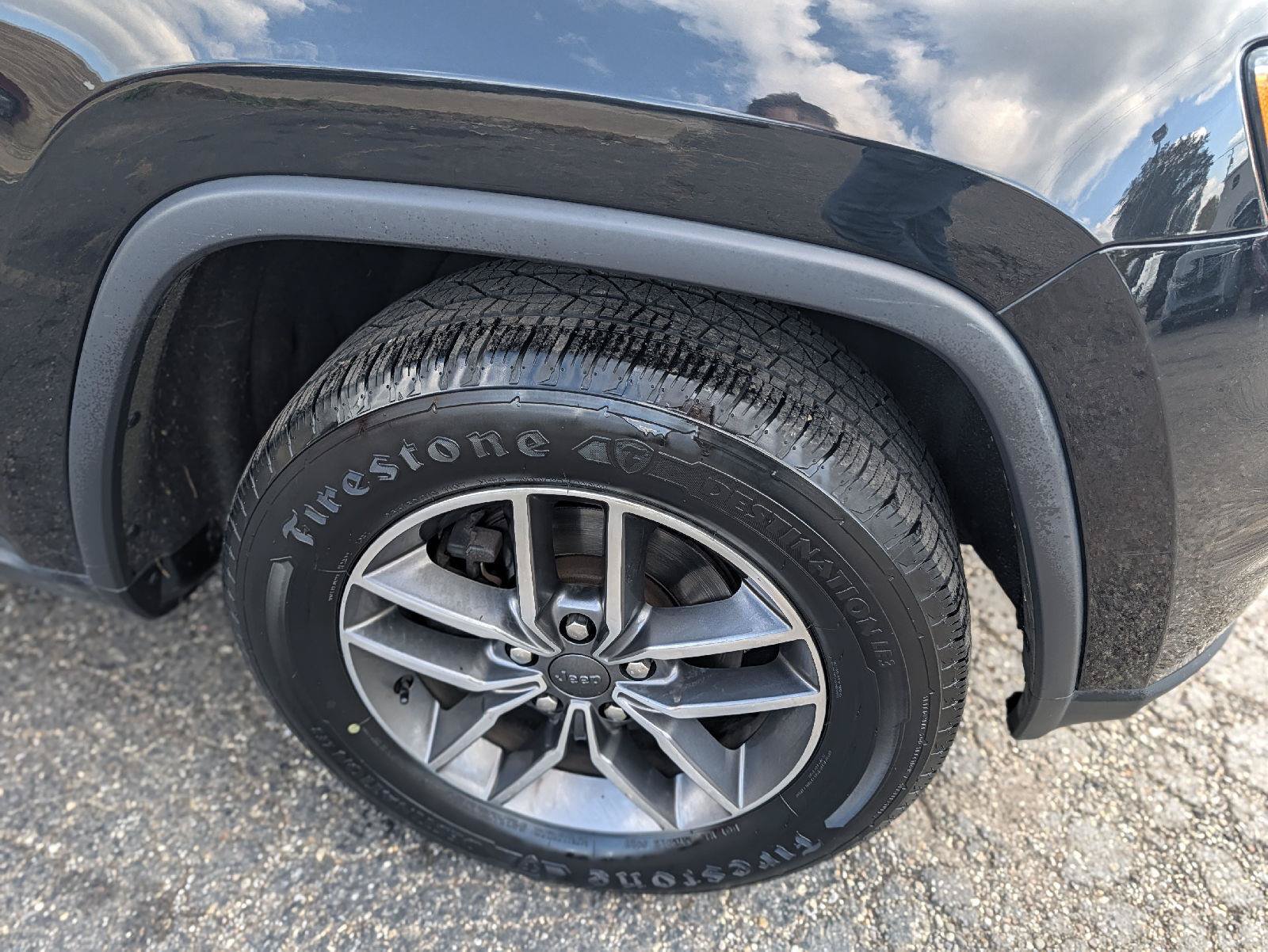 Used 2020 Jeep Grand Cherokee Limited AWD/4WD image 43