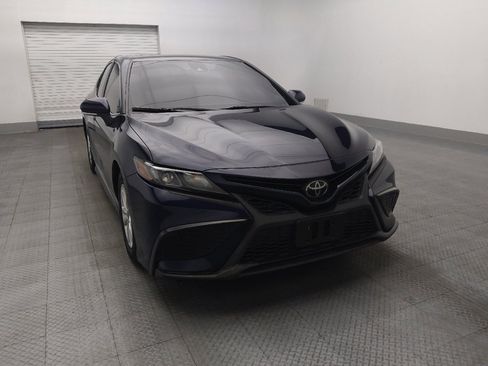 Used 2022 Toyota Camry SE FWD image 14