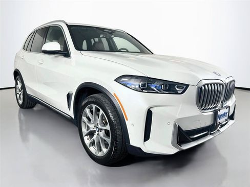 Used 2024 BMW X5 xDrive40i w/ Premium Package AWD/4WD image 8