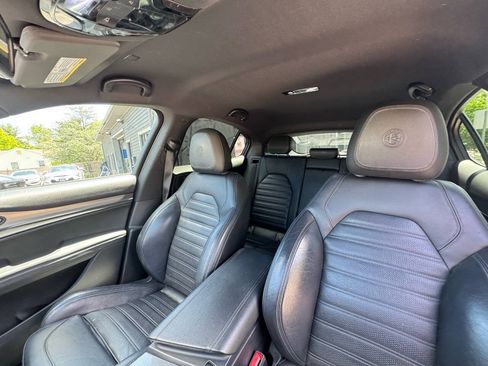 Used 2019 Alfa Romeo Stelvio Ti Sport w/ Quick Order Package 22S Sport AWD/4WD image 15