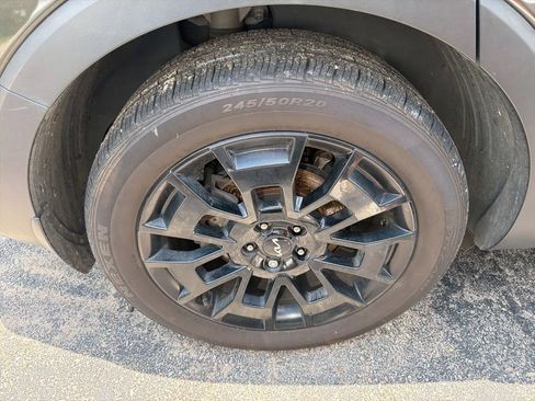 Used 2022 Kia Telluride SX w/ SX Prestige Package AWD/4WD image 8