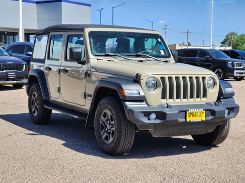 Used 2022 Jeep Wrangler Unlimited Sport AWD/4WD image 5