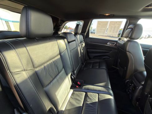 Used 2014 Jeep Grand Cherokee Limited AWD/4WD image 16