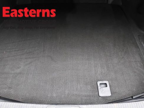 Used 2020 Toyota Camry LE image 9