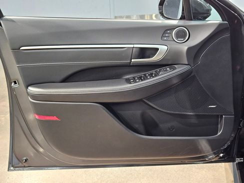 Used 2025 Hyundai Sonata Limited image 20