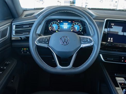 Used 2024 Volkswagen Atlas Cross Sport SE image 37