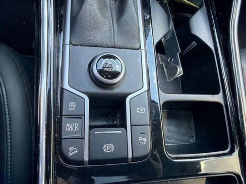 Used 2023 Kia Sorento SX FWD image 18