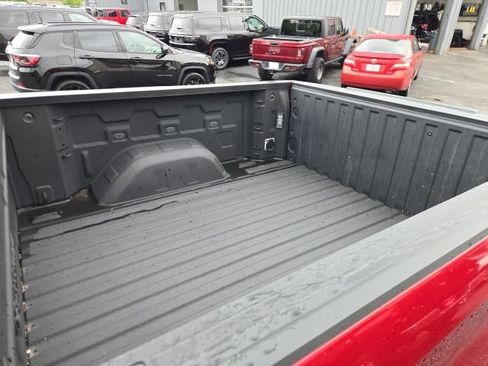 Used 2023 Chevrolet Silverado 1500 High Country w/ High Country Premium Package AWD/4WD image 12