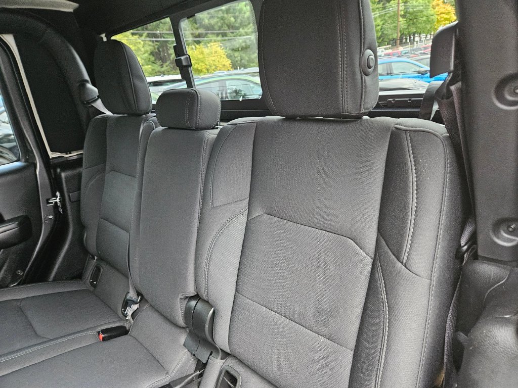 Used 2021 Jeep Gladiator Sport AWD/4WD image 17