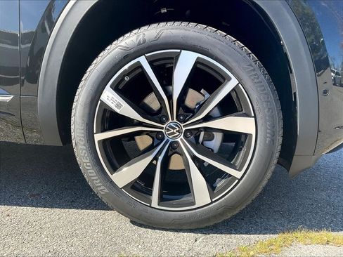 New 2026 Volkswagen Atlas SEL Premium R-Line AWD/4WD image 8