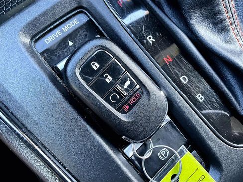 Used 2025 Honda CR-V Sport Touring image 15