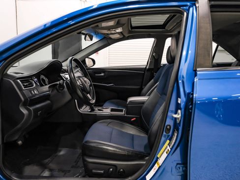 Used 2016 Toyota Camry SE FWD image 47