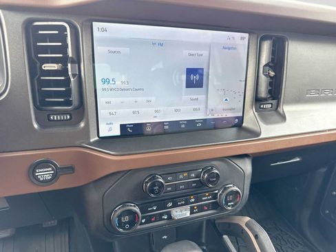Used 2024 Ford Bronco Outer Banks w/ Sasquatch Package AWD/4WD image 26