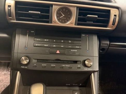 Used 2016 Lexus IS 300 AWD w/ Premium Package image 8