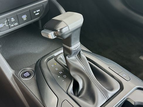 Used 2025 Kia K4 FWD image 24