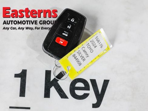 Used 2024 Toyota Camry XLE image 26