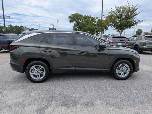 Certified 2026 Hyundai Tucson SE FWD image 3