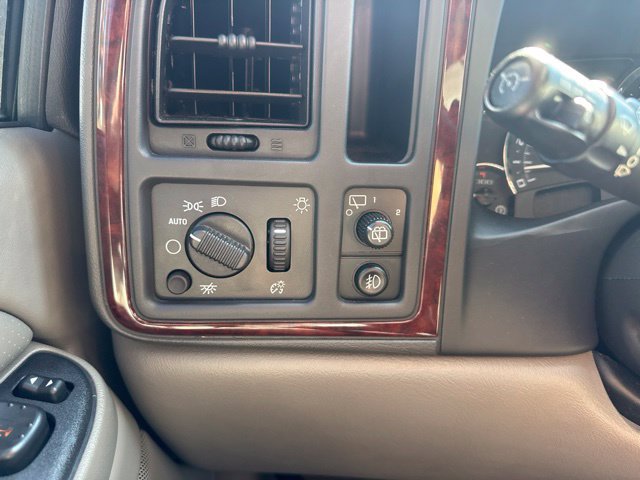 Used 2005 Cadillac Escalade 2WD image 25