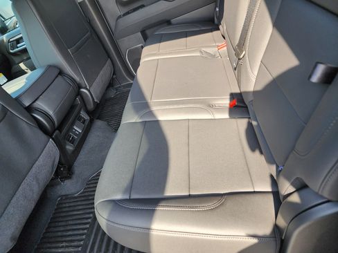 Used 2025 Chevrolet Silverado 2500 LT w/ Z71 Chrome Sport Edition image 16