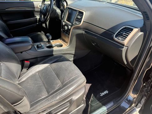 Used 2014 Jeep Grand Cherokee Limited AWD/4WD image 16