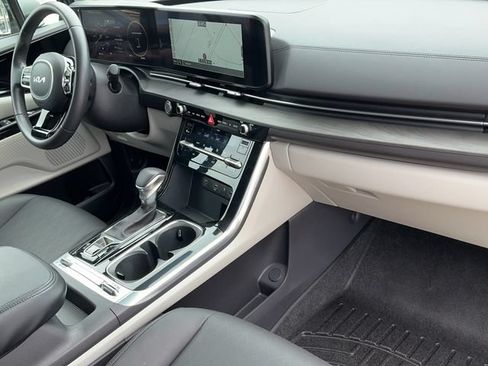 Used 2024 Kia Carnival SX FWD image 21