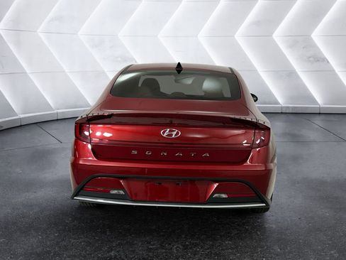 Used 2023 Hyundai Sonata SE w/ Cargo Package image 5