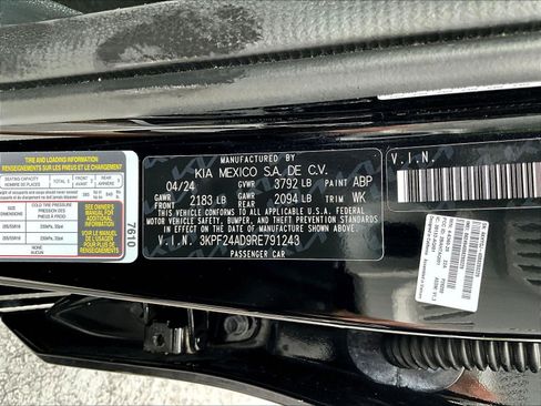 Used 2024 Kia Forte LXS FWD image 18