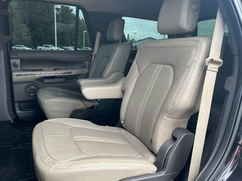 Used 2020 Ford Expedition Limited image 21