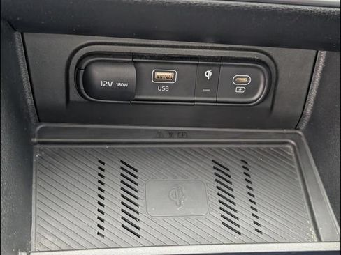 Certified 2025 Kia Sportage SX FWD image 18