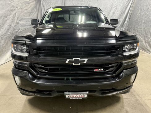 Used 2017 Chevrolet Silverado 1500 LTZ Z71 w/ LTZ Plus Package image 2